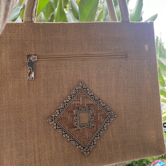 Jute Cottage Handbag NWOT - Picture 1 of 4